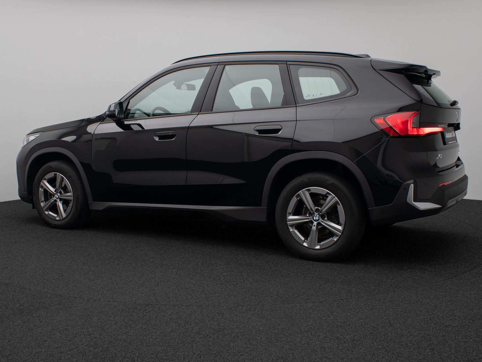 Fahrzeugabbildung BMW X1 sD18i Panorama Kamera DAB H/K Komfort Sport