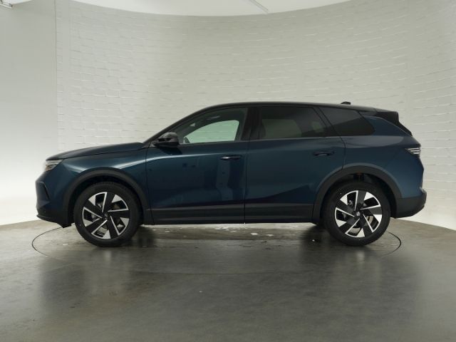 Grandland B GS HYBRID eDCT+NAVI+ACC+KEYLESS+MATR