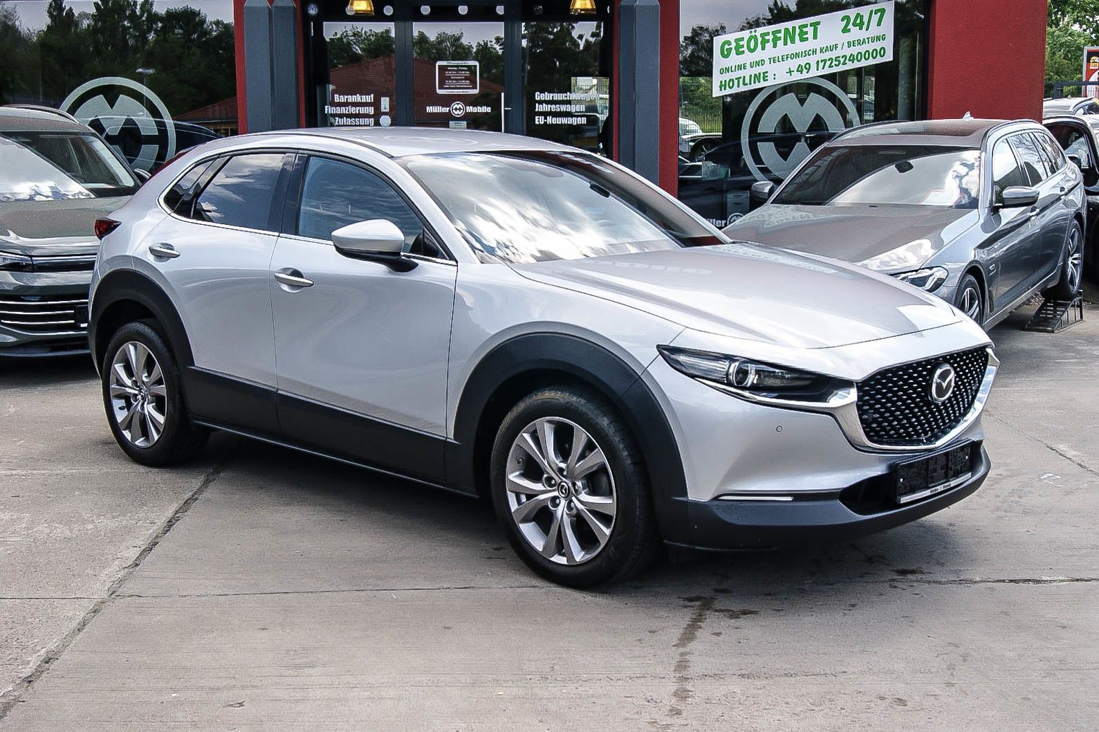 Fahrzeugabbildung Mazda CX-30 2.0 SKYACTIV-G M Hybrid DESIGN HEADUP LED