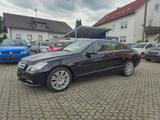 Mercedes-Benz E 250  CDI Coupe  BlueEfficiency - Mercedes-Benz E 250: Coupe, Cdi