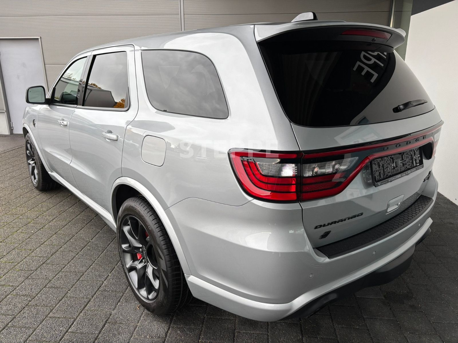 Dodge 2025 Durango SRT Hellcat Silver Bullet
