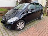 Mercedes-Benz A 160 CDI BlueEFFICIENCY - - Mercedes-Benz A 160: Cdi Blueefficiency