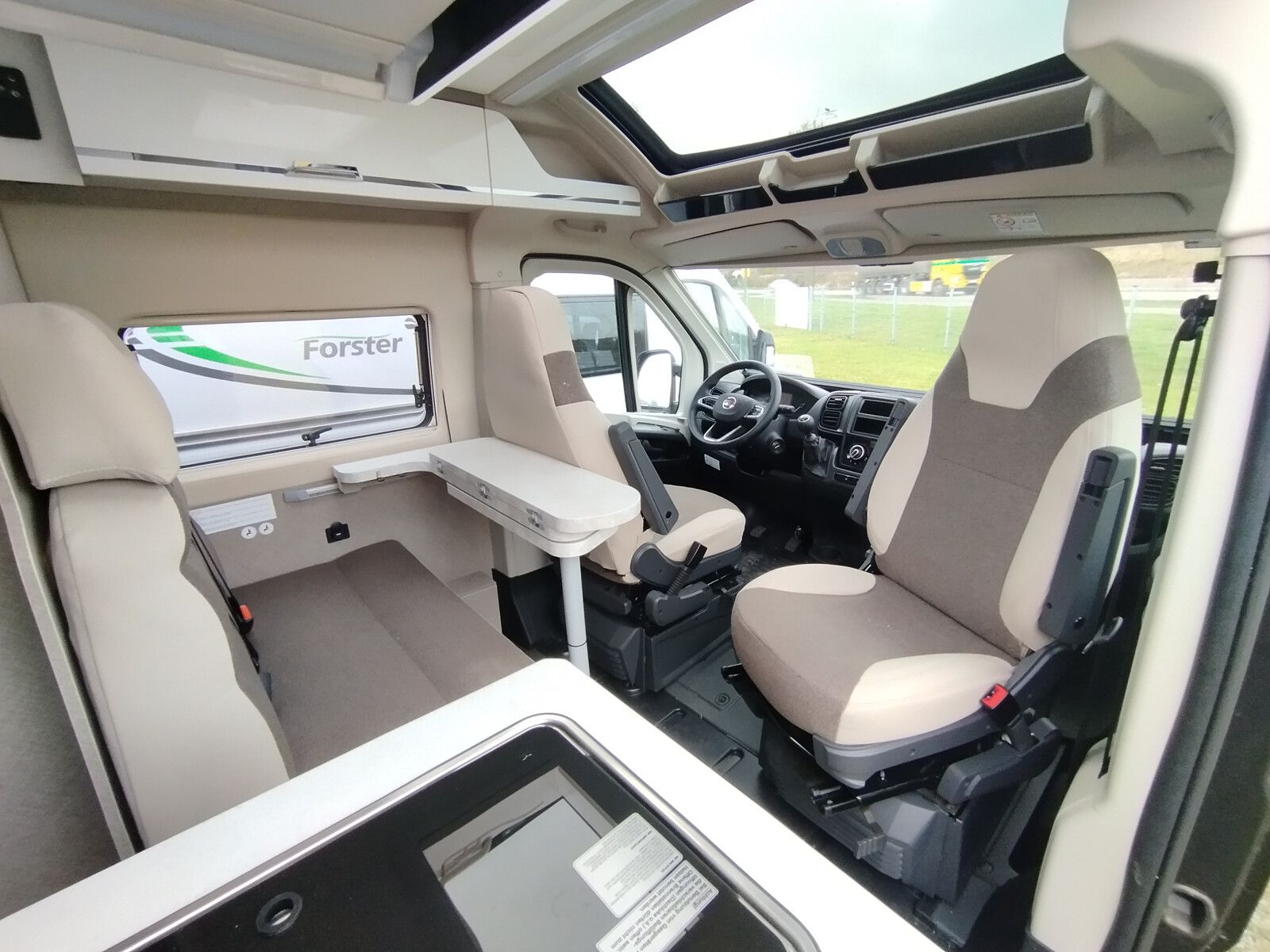 Fahrzeugabbildung Karmann Davis Lifestyle DA 600 LS Panoramadach/Markise