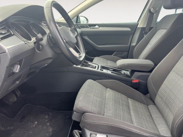 Volkswagen Passat Variant - Bild 9