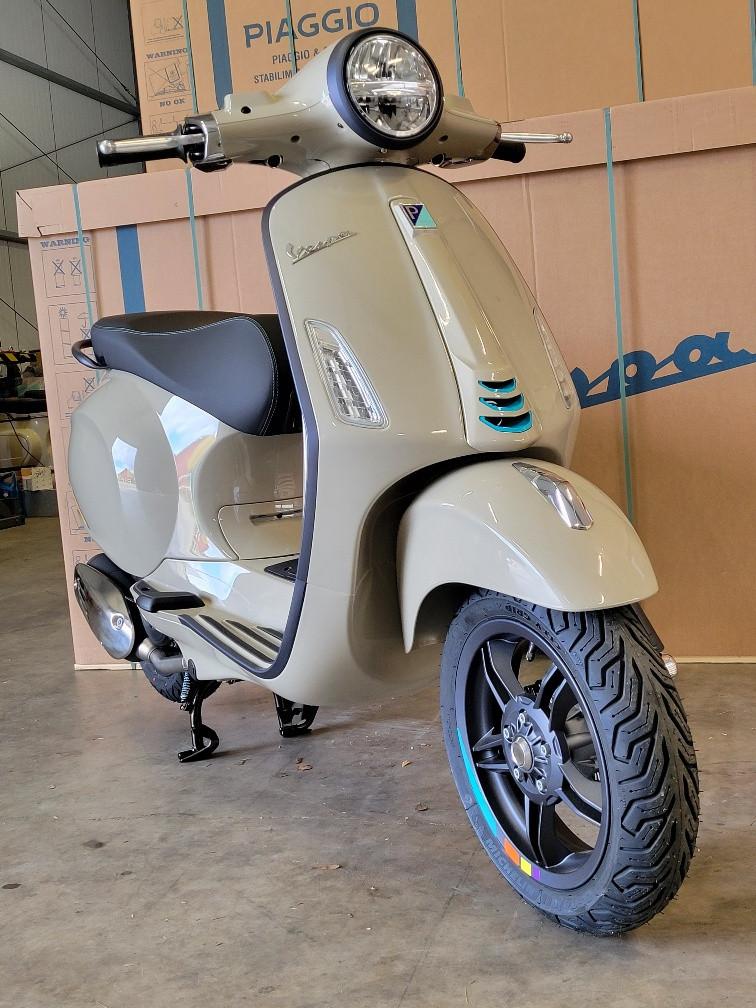 Vespa Primavera S 50 Versand, 5 Jahre Garantie