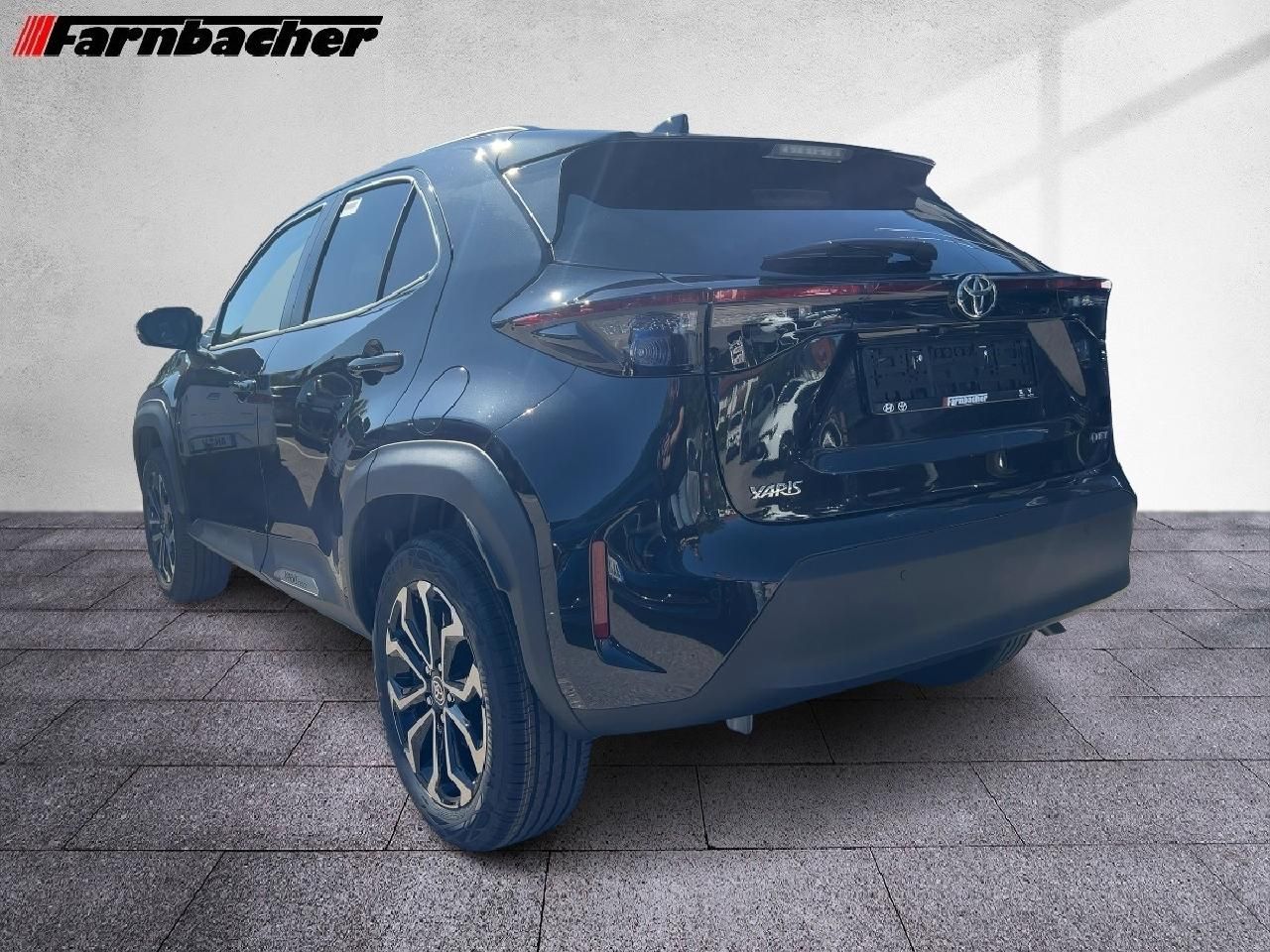 Fahrzeugabbildung Toyota Yaris Cross 1,5 Hybrid Teamplayer *Safety+Winter