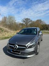 Mercedes-Benz A 160 SCORE! mit Panorama Schiebedach - Mercedes-Benz A 160: Von Privat