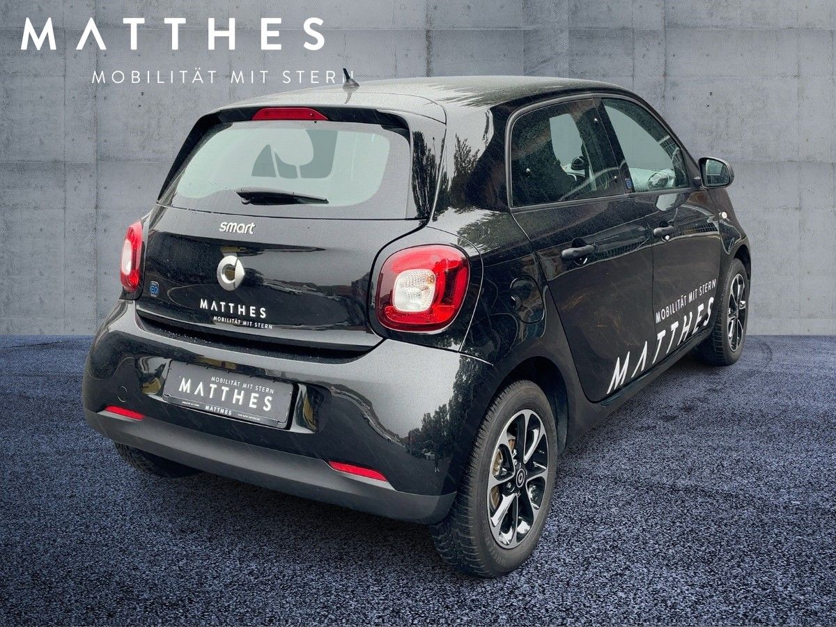 Fahrzeugabbildung Smart Smart ForFour EQ DAB/Tempomat/Klima