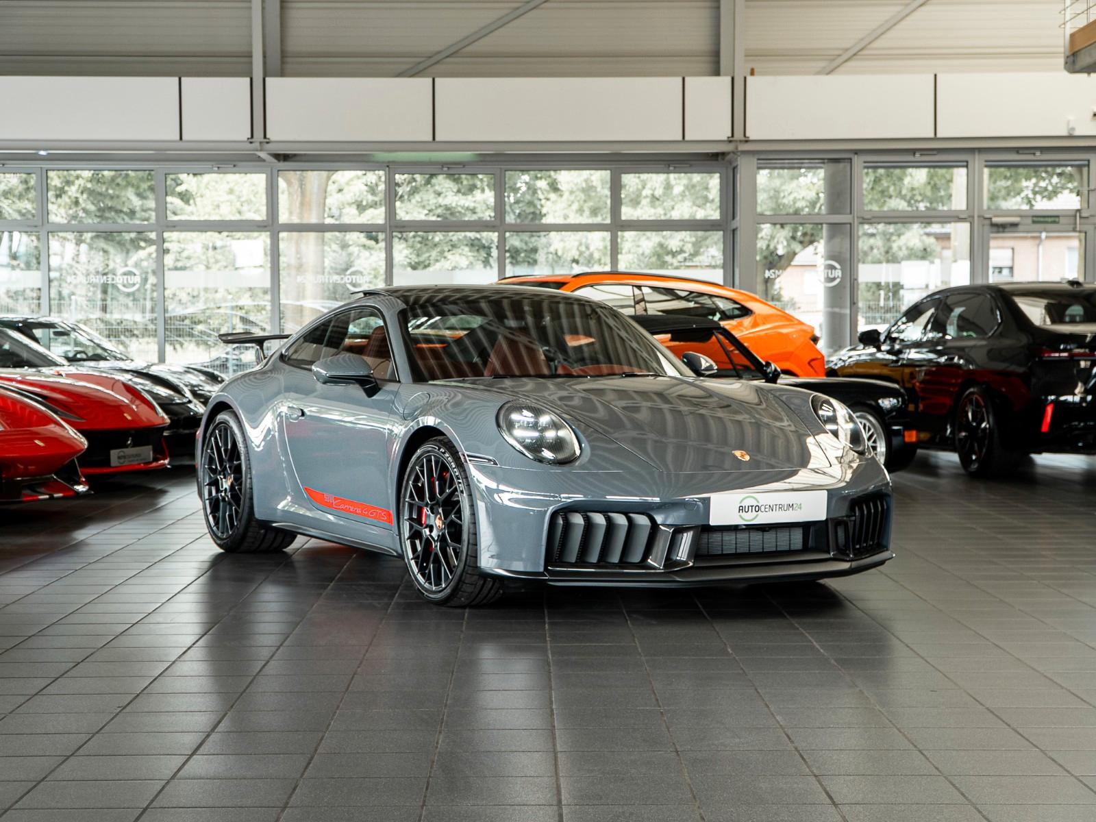 Porsche 992 Carrera 4 GTS Aerokit Carbon Llift BOSE Matr