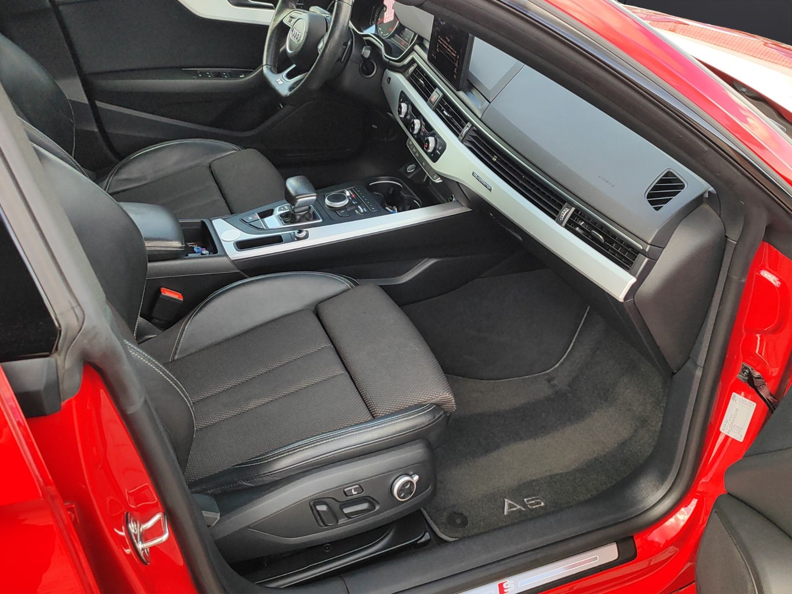 Fahrzeugabbildung Audi A5 Sportback 45 TDI quattro S Line Shzg*Pano