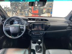 Fahrzeugabbildung Toyota Hilux CoubleCab Executive LED Abdeckung Stndhzng