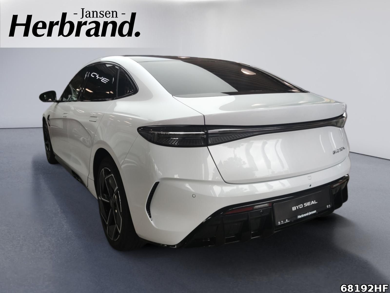 BYD SEAL