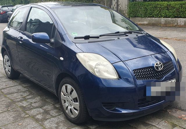 Toyota Yaris 1.3 VVT-i Sol | 2. Hand | TÜV...