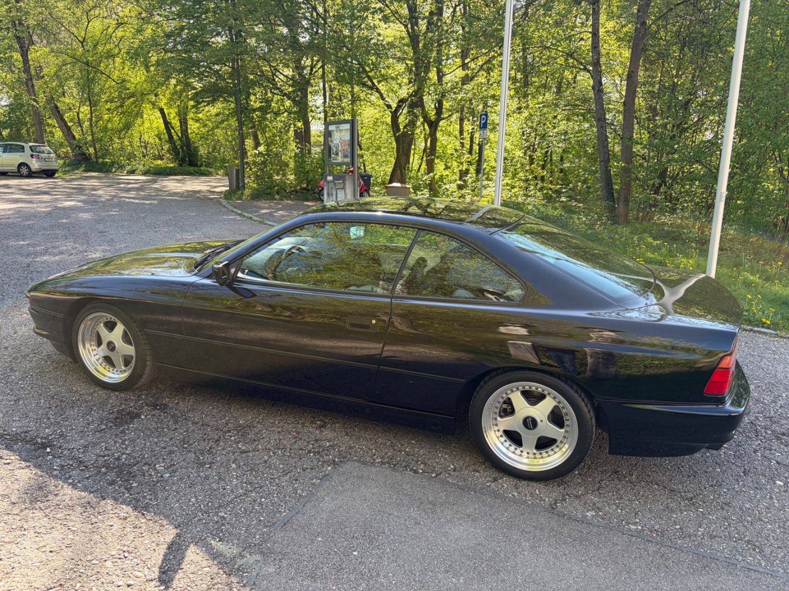 BMW 850 8