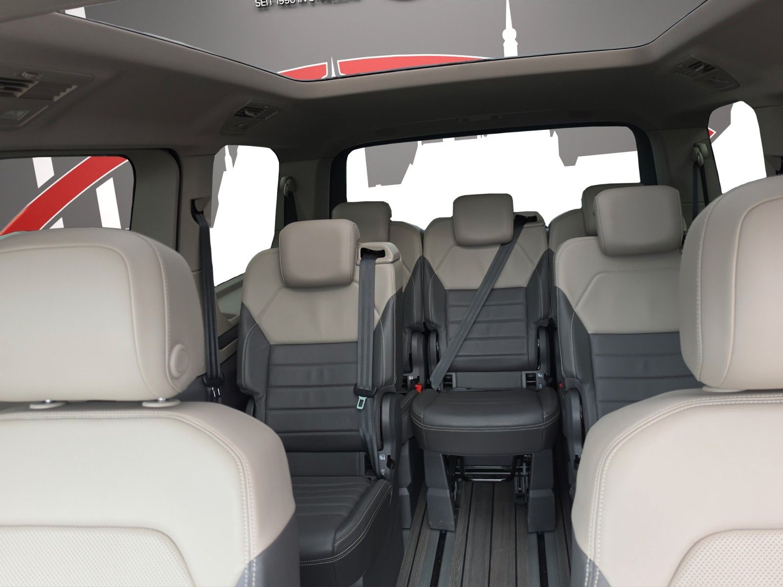 Fahrzeugabbildung Volkswagen Multivan T7Edition lang 2.0TDi DSG AHK/STHZ/PANO