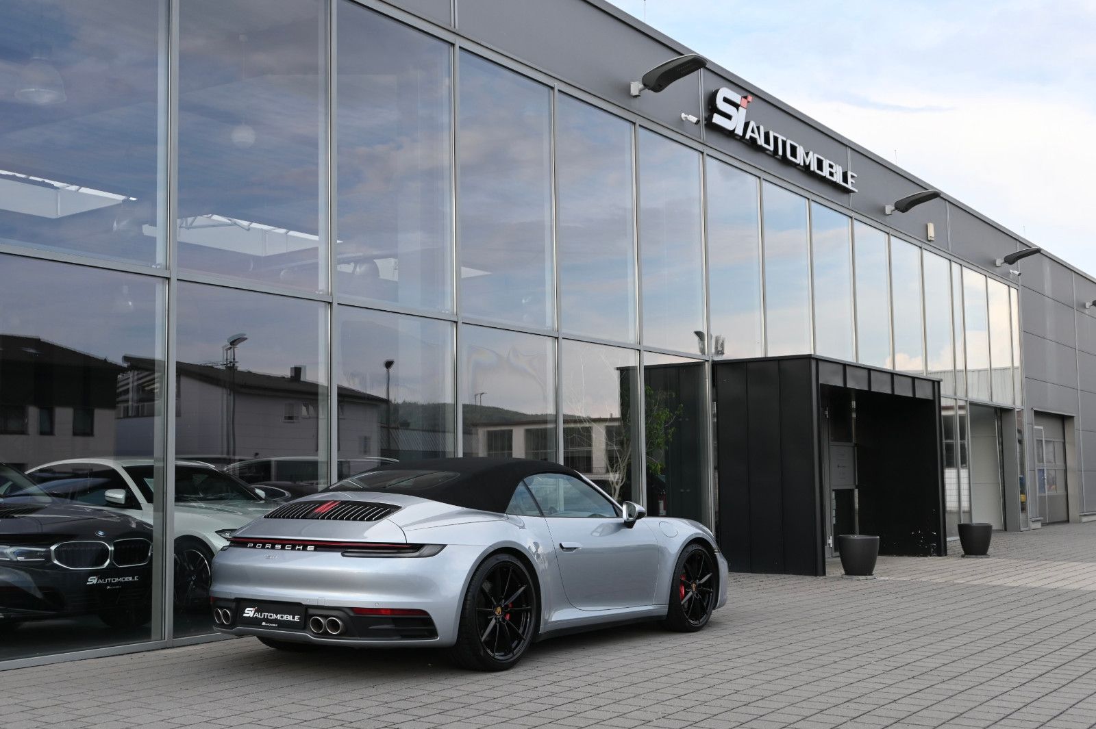 Fahrzeugabbildung Porsche 992 911 Carrera 4S Cabrio °SPORT CHRONO°14-WEGE°