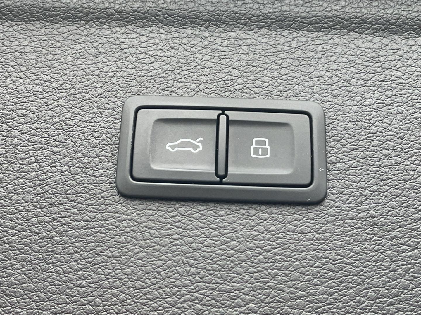 Q5 55 TFSI e quattro S line AHK/HUD/Matrix/Navi/