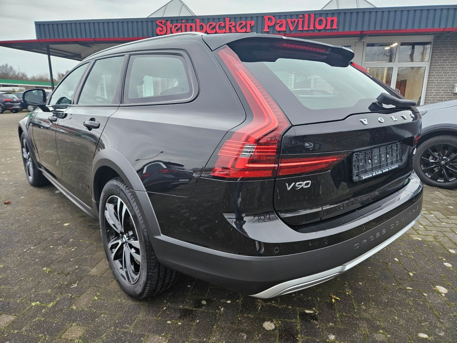 Volvo V90 Cross Country Pro AWD AHK LED LEDER XENIUM foto 2
