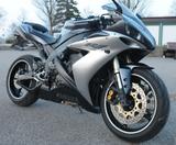 Yamaha R1 RN12 - YAMAHA 2004 R1