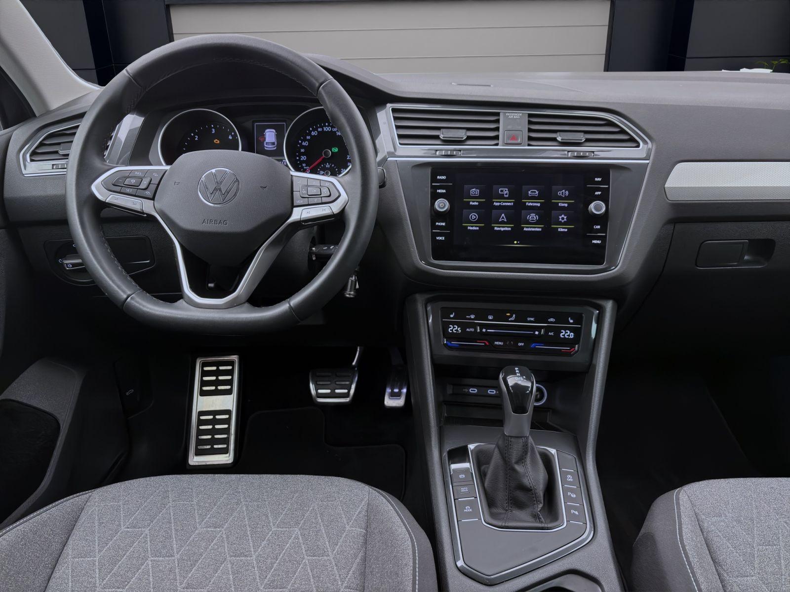 Volkswagen Tiguan 2.0 TDI DSG MOVE NAVI KAMERA SITZHZG PDC