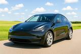 Tesla LR AWD TÜV-01/27 Werksgar.11/25 514PS +Zubehör - Tesla Model Y von privat