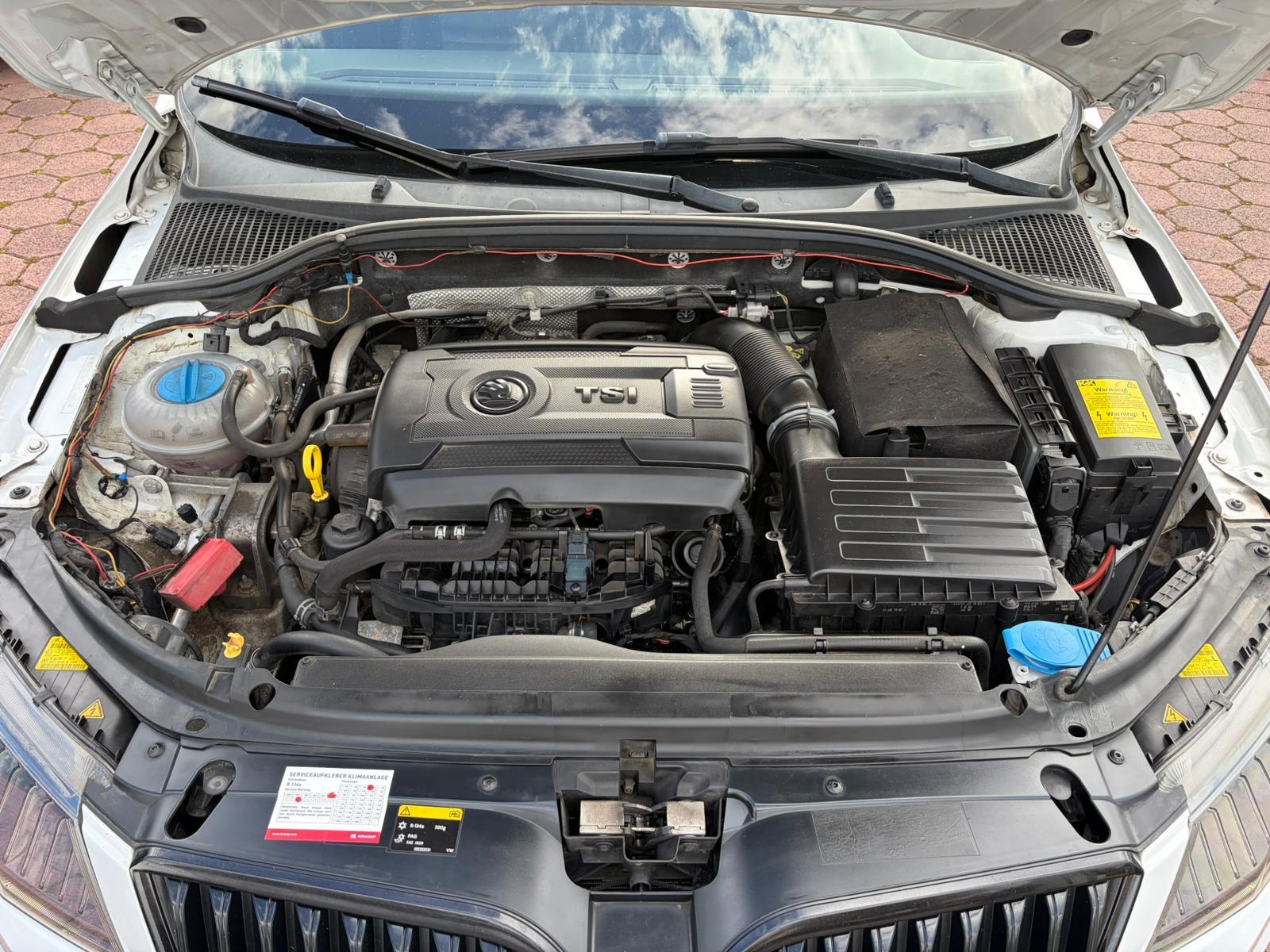 Skoda Octavia Combi RS 230 ch DSG • ACC • Caméra • CarPlay • Keyless • Hayon électrique