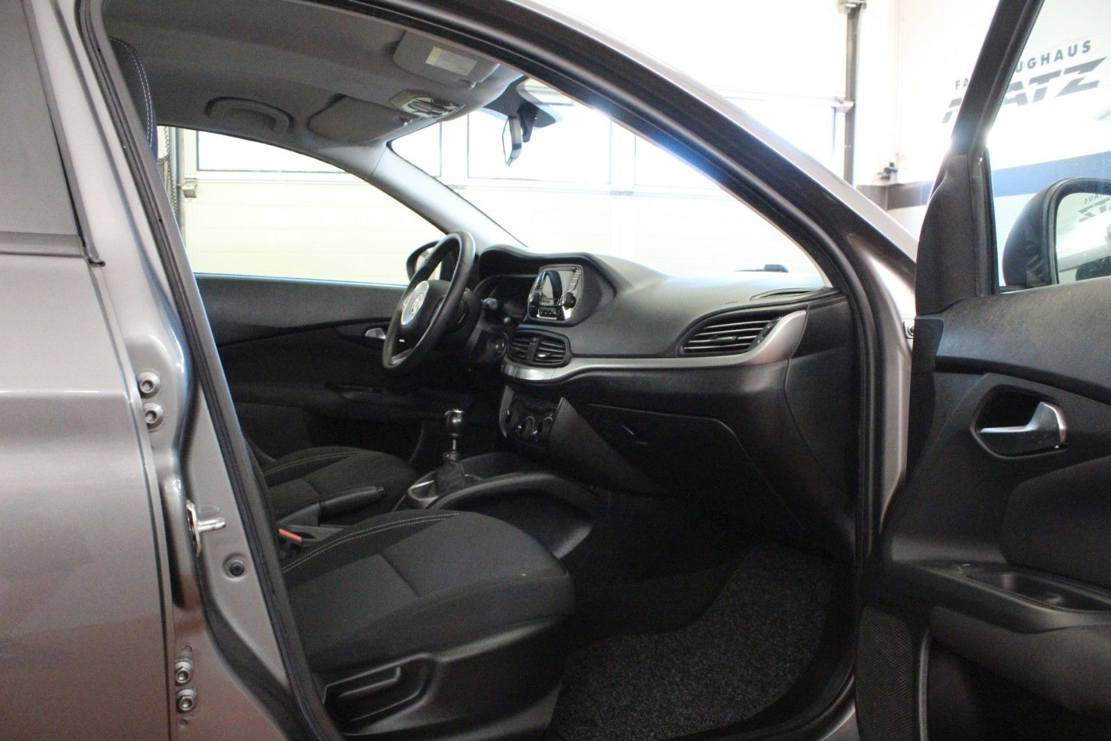 Fahrzeugabbildung Fiat Tipo 1,4 16V Kombi POP *Sitzheizung*