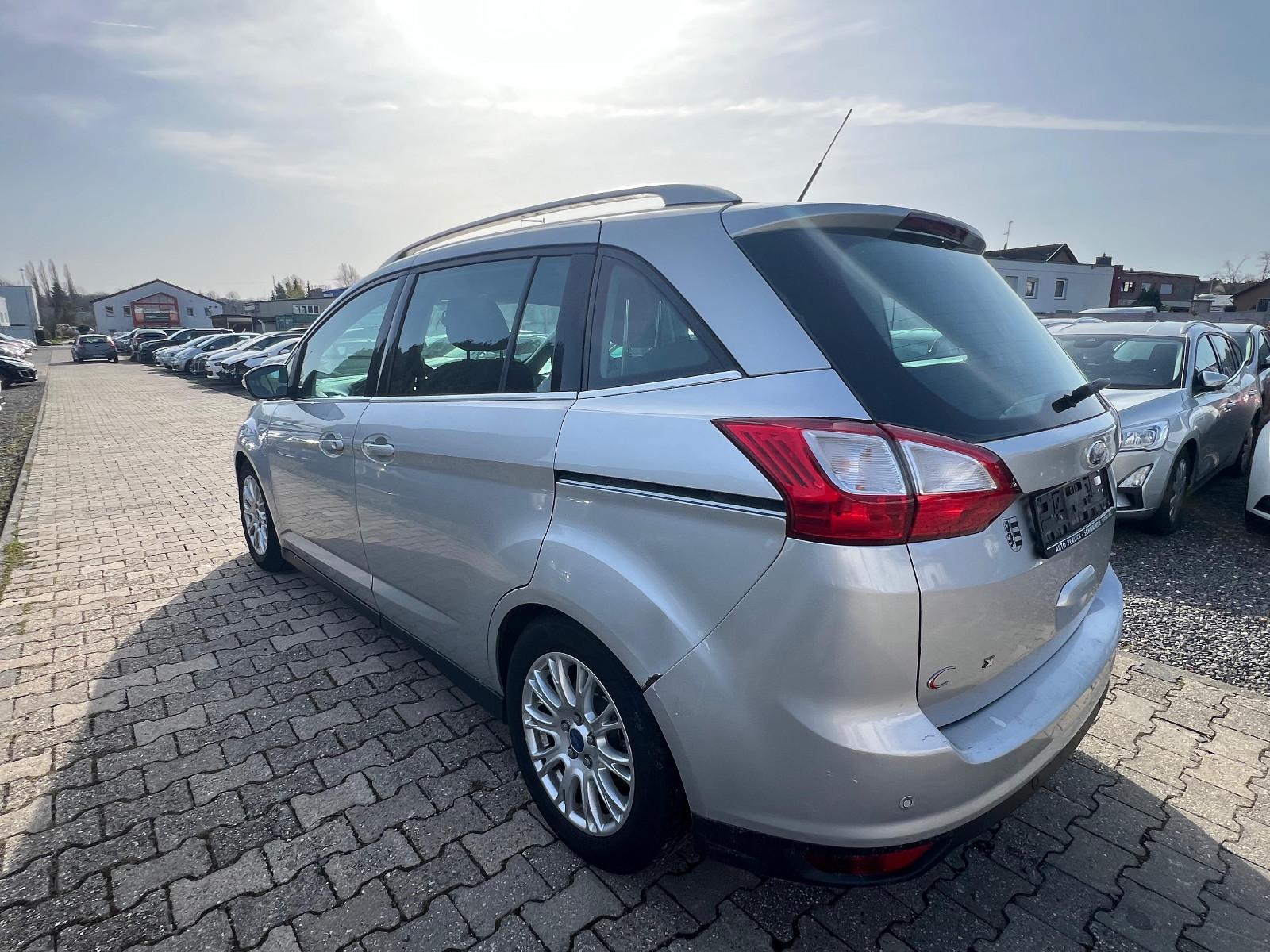 Ford Grand C-MAX 2011 — photo 6
