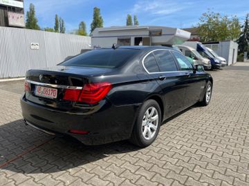 BMW 730 - 5