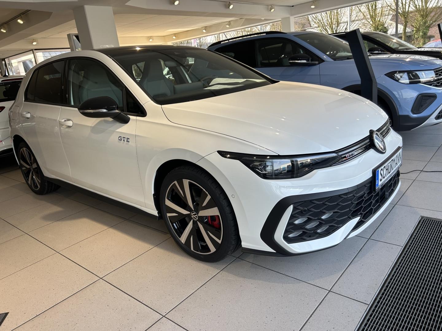 Volkswagen Golf VIII 1.5 TSI 200 GTE 1,5 l eHybrid 130 kW (