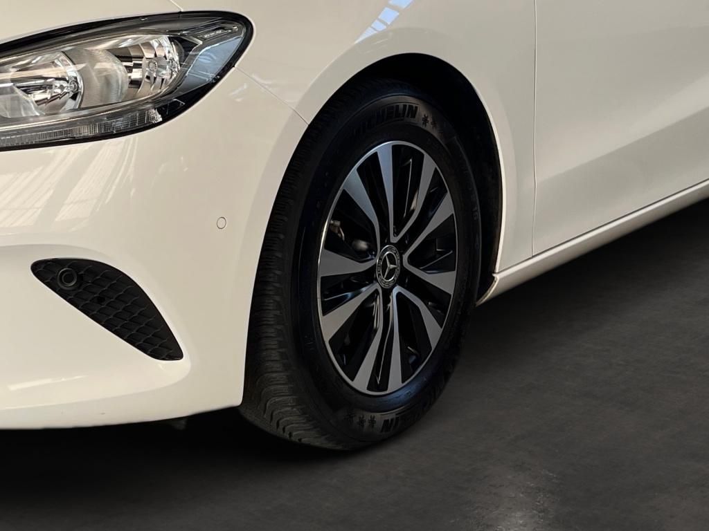 Fahrzeugabbildung Mercedes-Benz B 180 Style MBUX Kamera Totw. PTS DAB Sitzhzg.