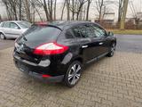Renault Megane III Lim. 5-trg. BOSE Edition*Navi*PDC*SHZ - Renault Megane aus 2011: Bose