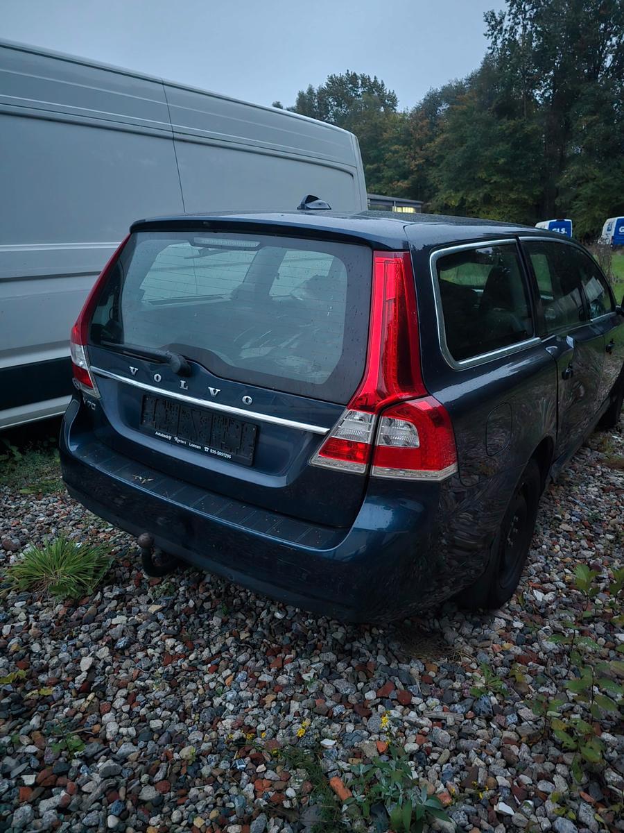 Volvo V70 2013 — photo 9