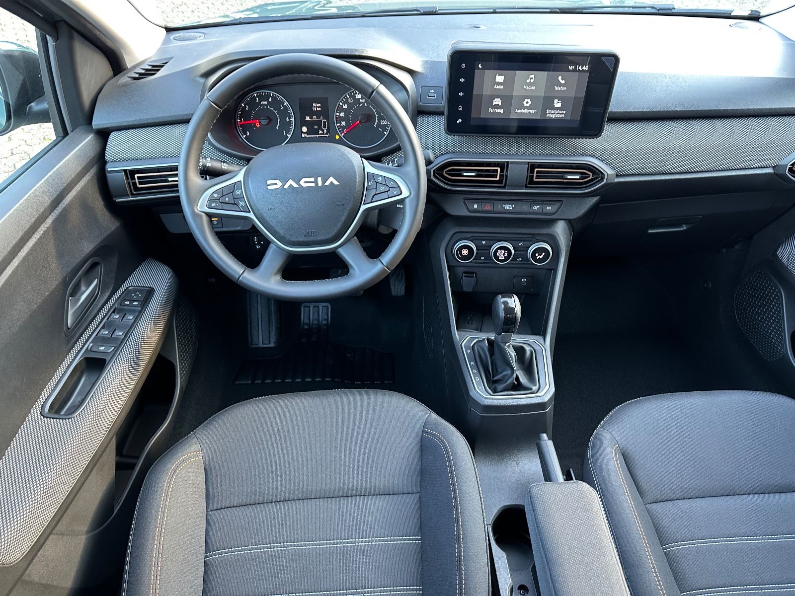 Fahrzeugabbildung Dacia Sandero Stepway Expression CVT LED/PDC/Carplay