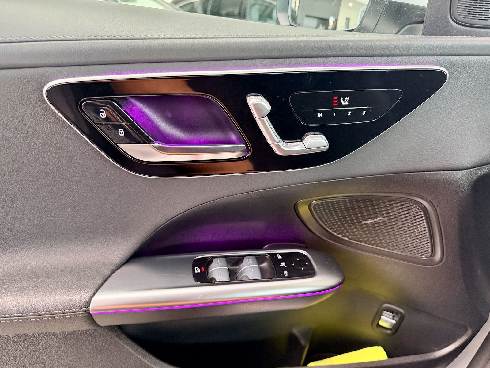 Mercedes-Benz C 220 d AMG Pano Kamera Distronic Memory MBUX KE foto 8