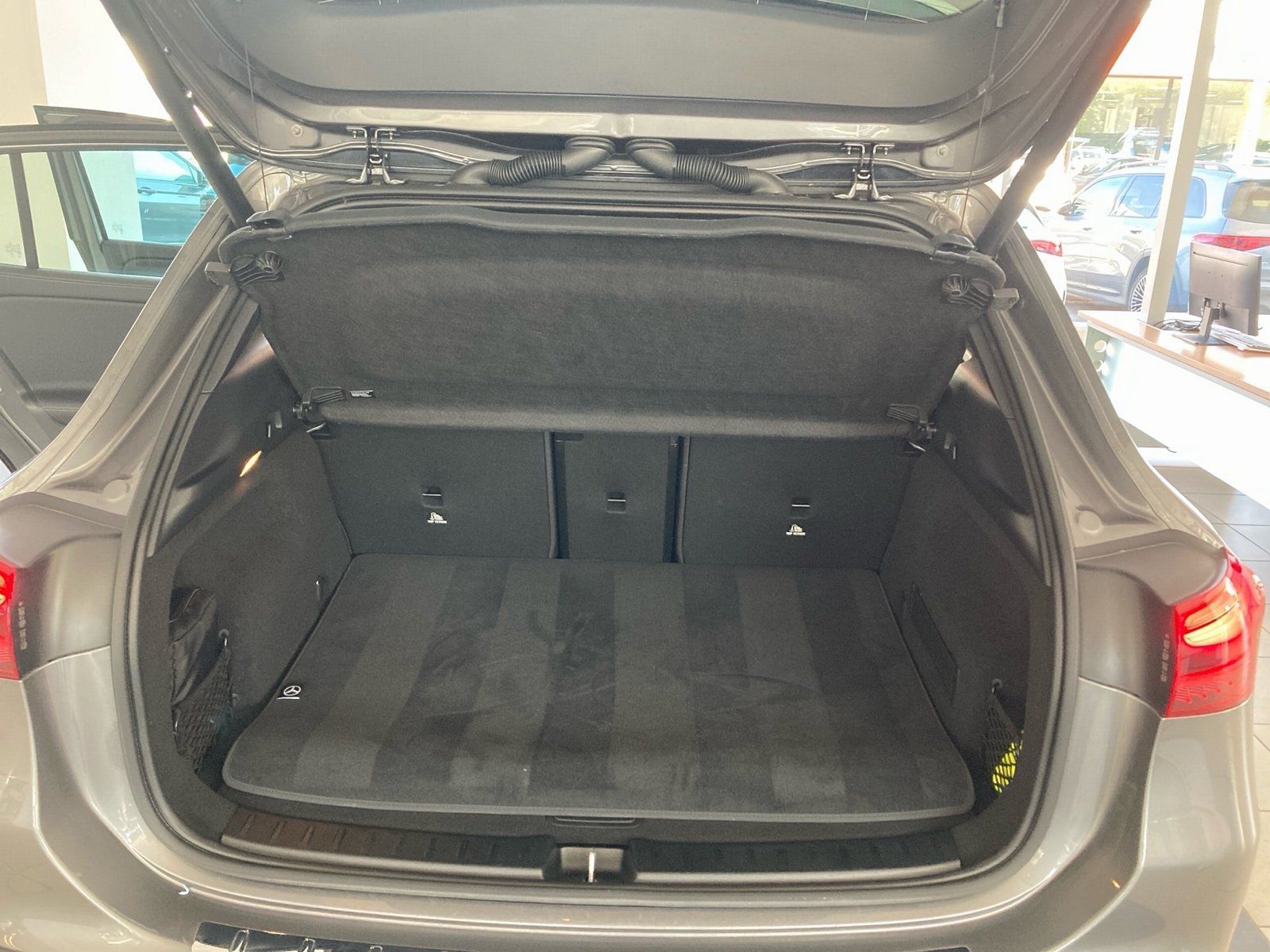Fahrzeugabbildung Mercedes-Benz EQA 250+ Progressive*Kamera*Totwinkel*MBUX*LED*