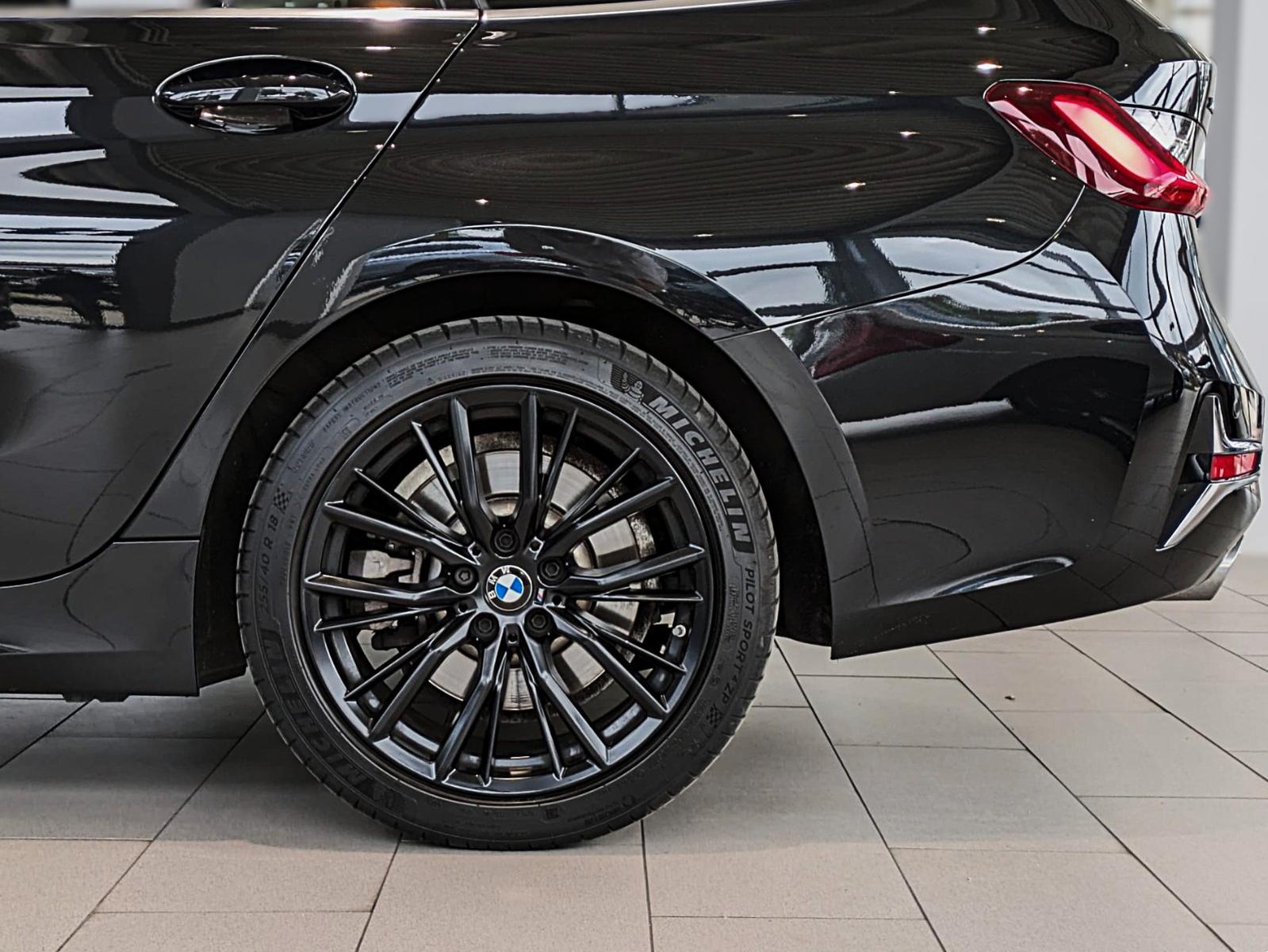 BMW 330d xDrive SAG LUXURY LEDER VIRTUAL  PANO LED