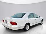Mercedes-Benz E 200*Klima*HU/AU Neu*Garantie*Schiebe-Dach - Mercedes-Benz E 200 aus 1998