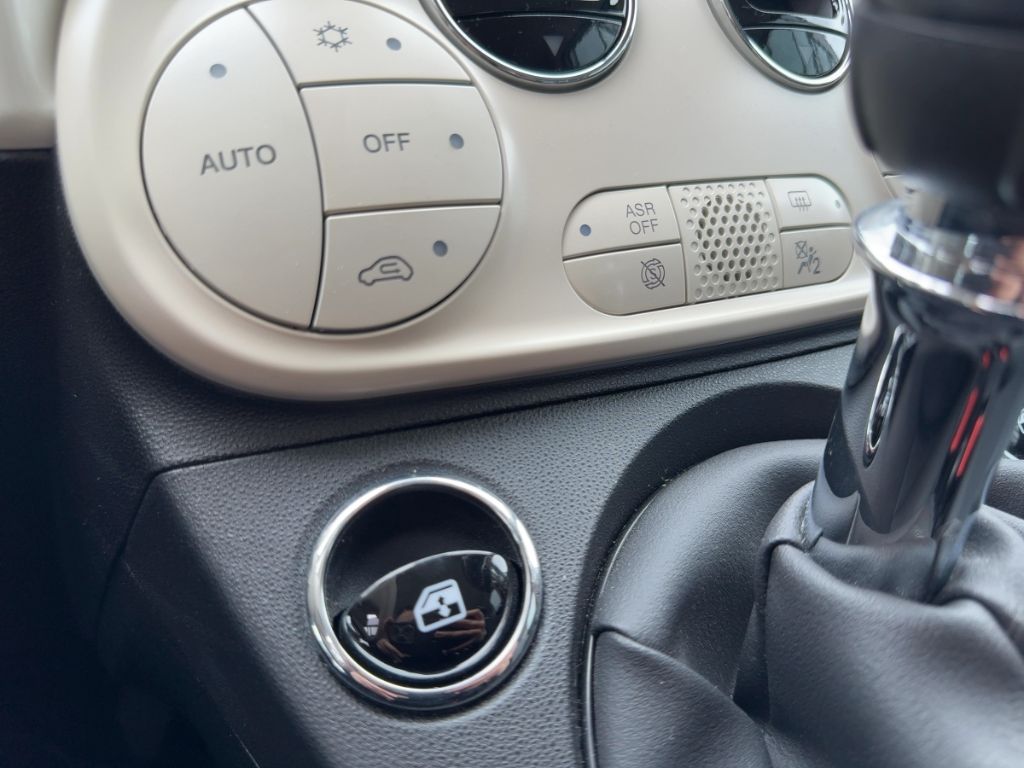 Fahrzeugabbildung Fiat 500 Dolcevita Cabrio