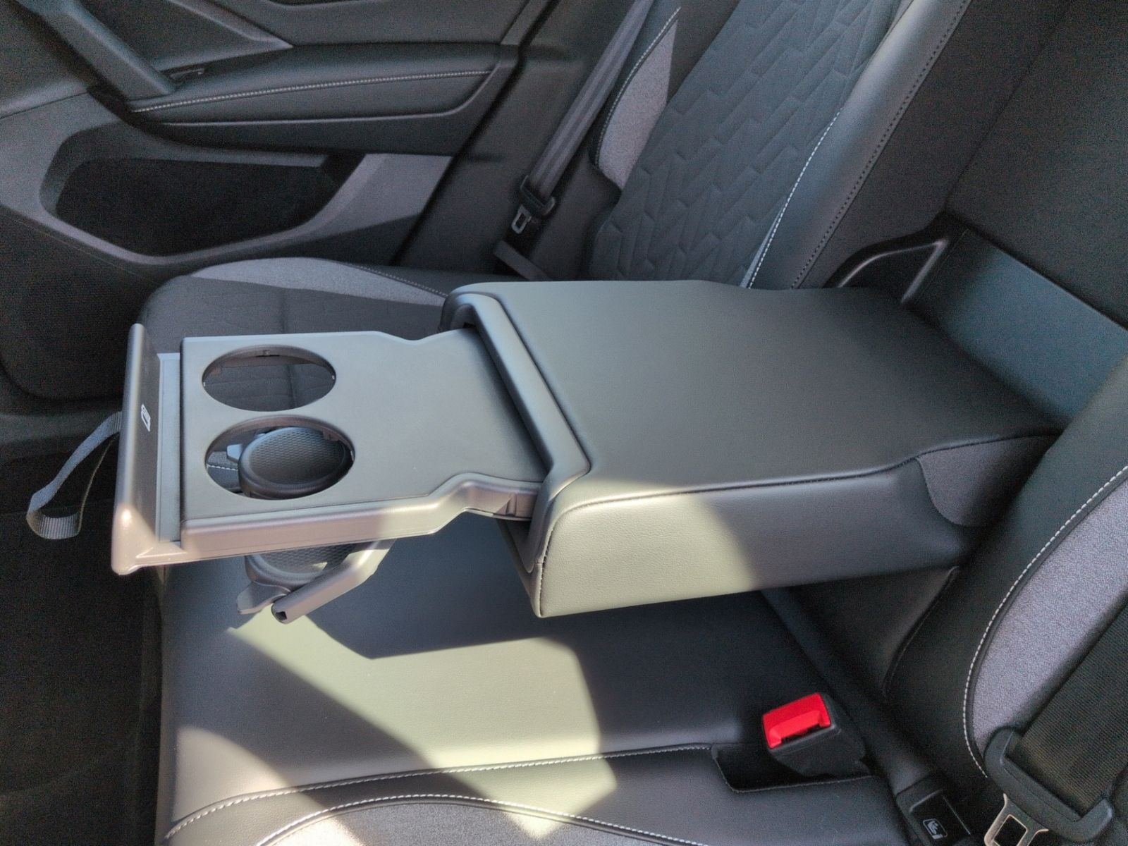 Tiguan 2.0 TDI DSG 4M Goal KAMERA+AHK+DCC