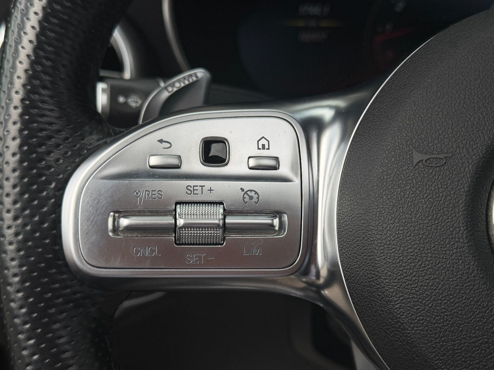 Fahrzeugabbildung Mercedes-Benz GLC 63 AMG Coupe/MBUX/Ambiente/Schiebedach/Kam/
