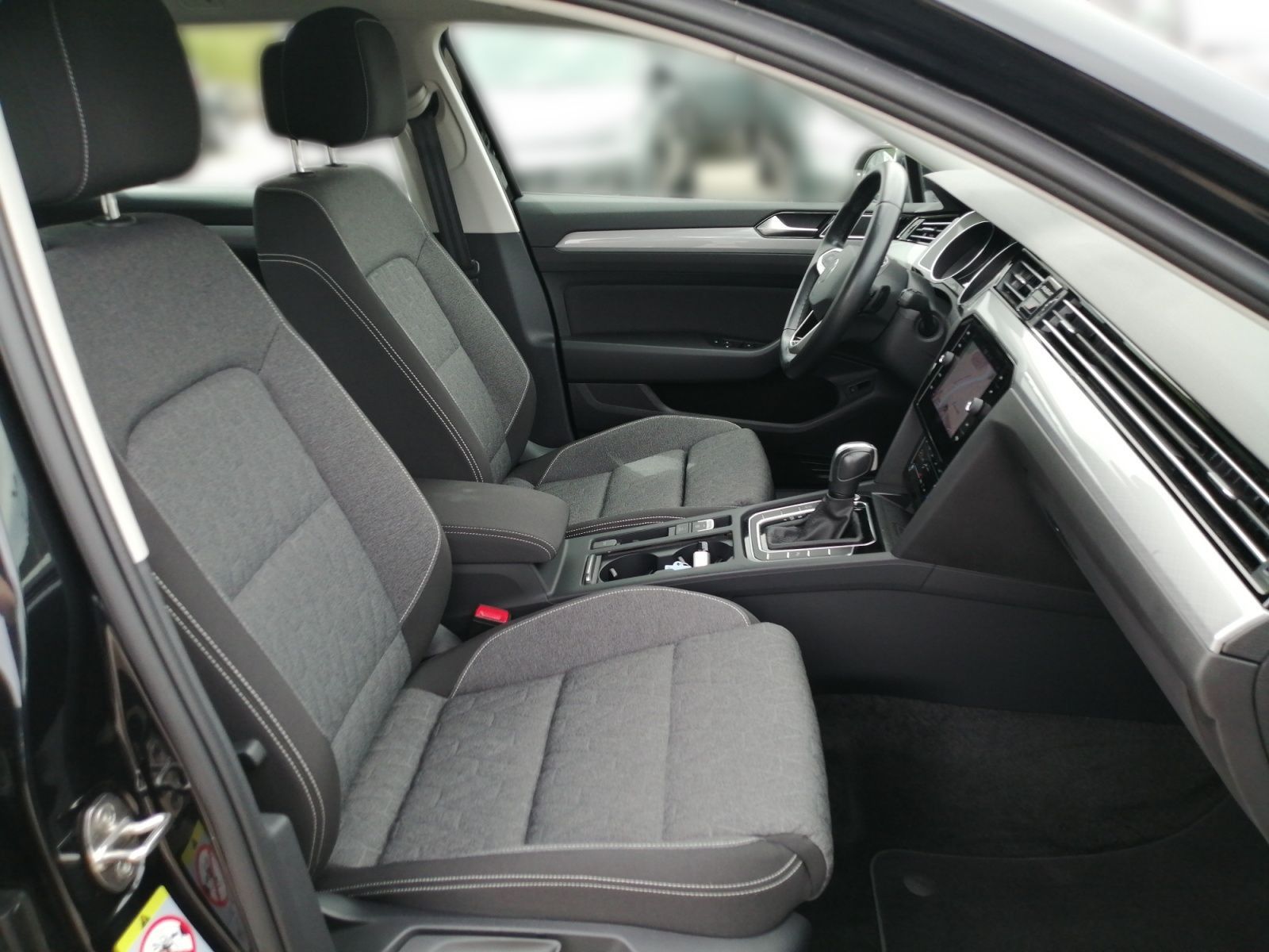 Volkswagen Passat Variant - Bild 14