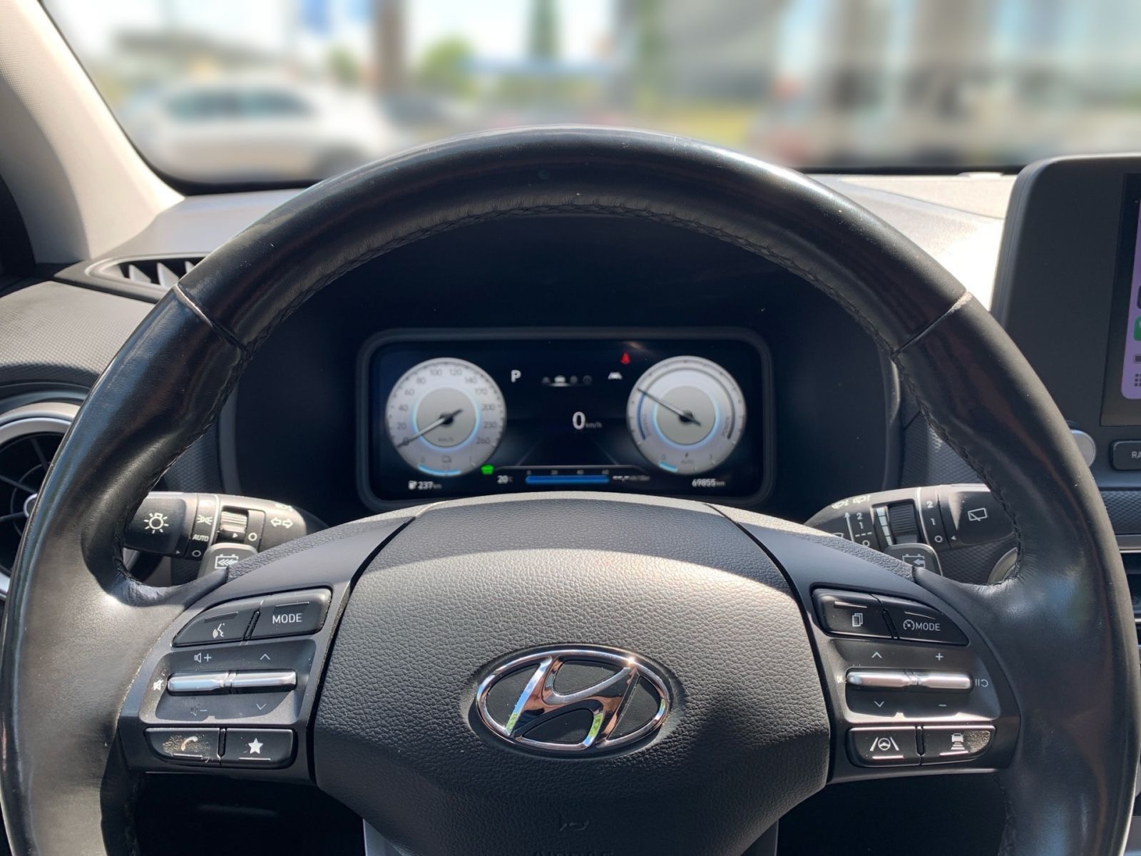 Fahrzeugabbildung Hyundai KONA Select Elektro 11 kW OBC Sitzheizung