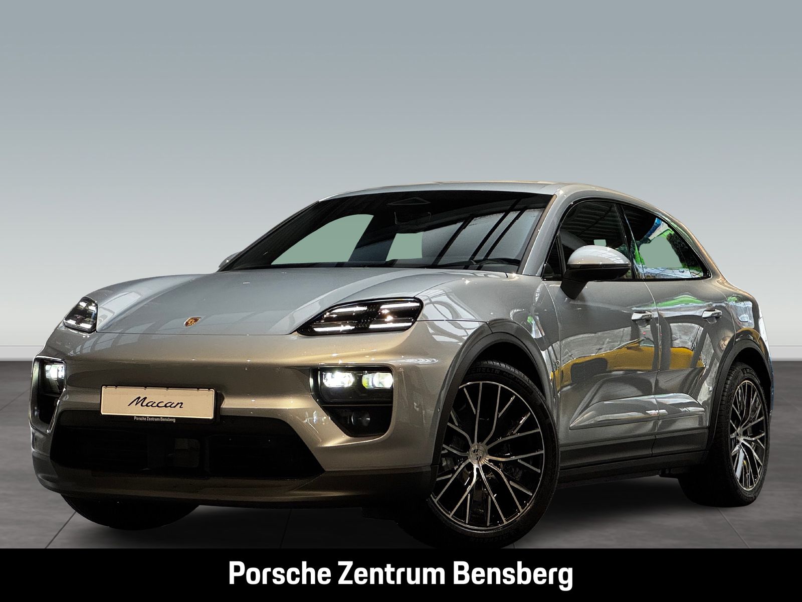 Porsche Macan Electric