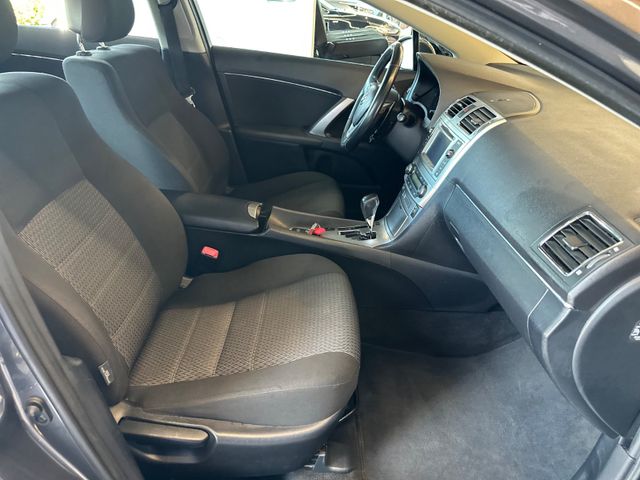 Toyota Avensis Kombi Life Automatik