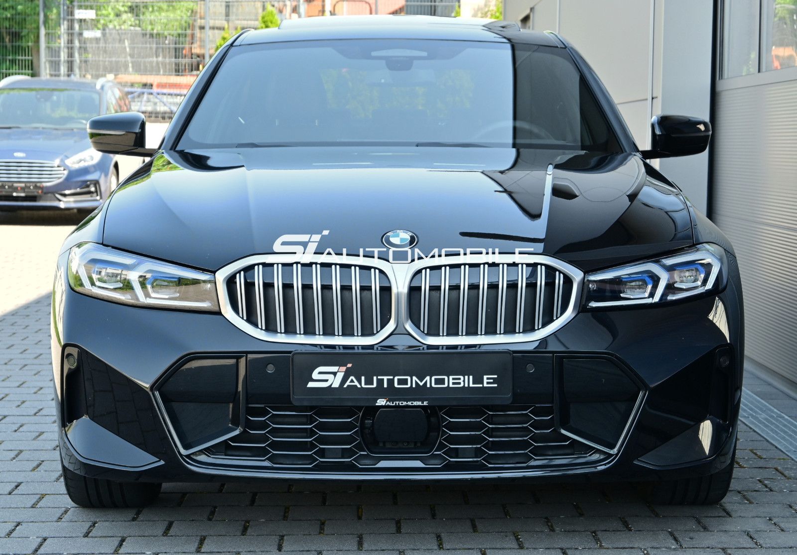 Fahrzeugabbildung BMW 320i xDr. M SPORT °UVP 76.229€°GLASDACH°STANDHZG