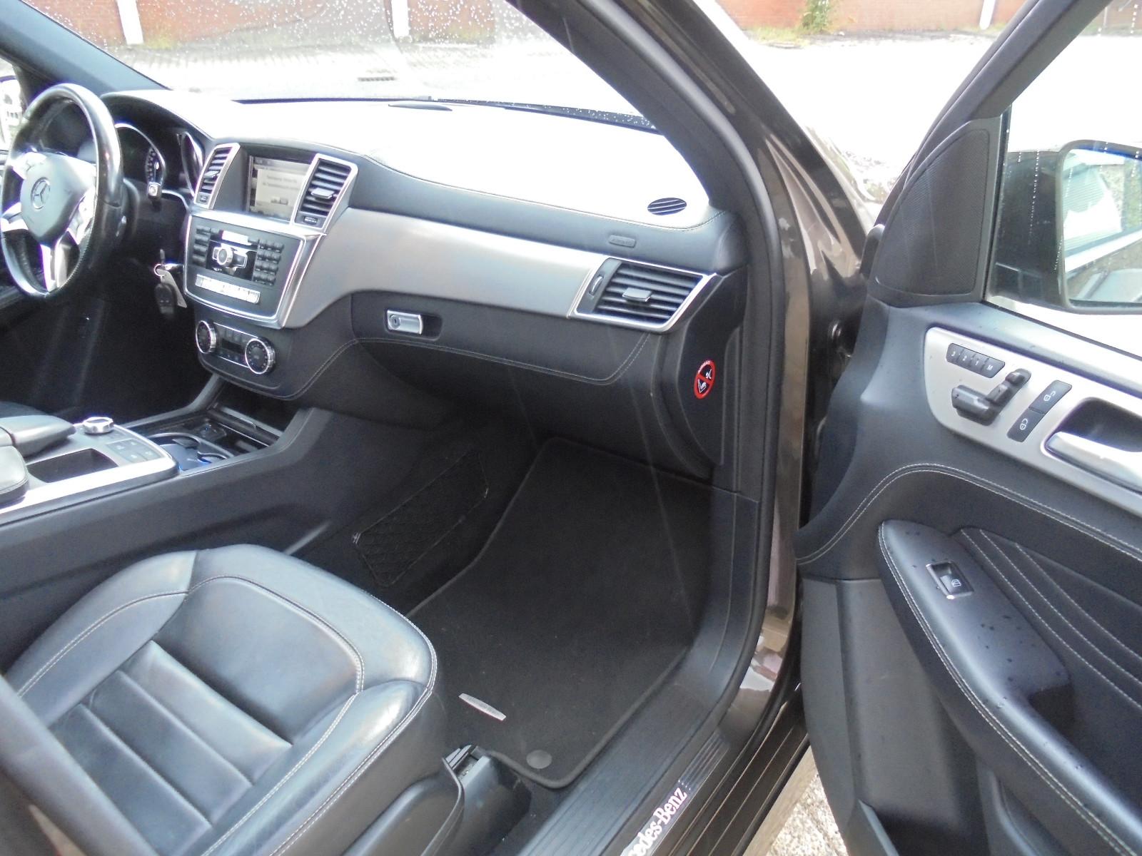 Mercedes-Benz ML 350 CDI BlueTec 4Matic AMG-Line Panorama