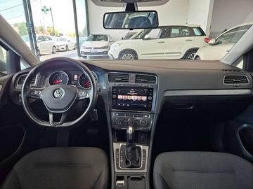 Volkswagen Golf - 8