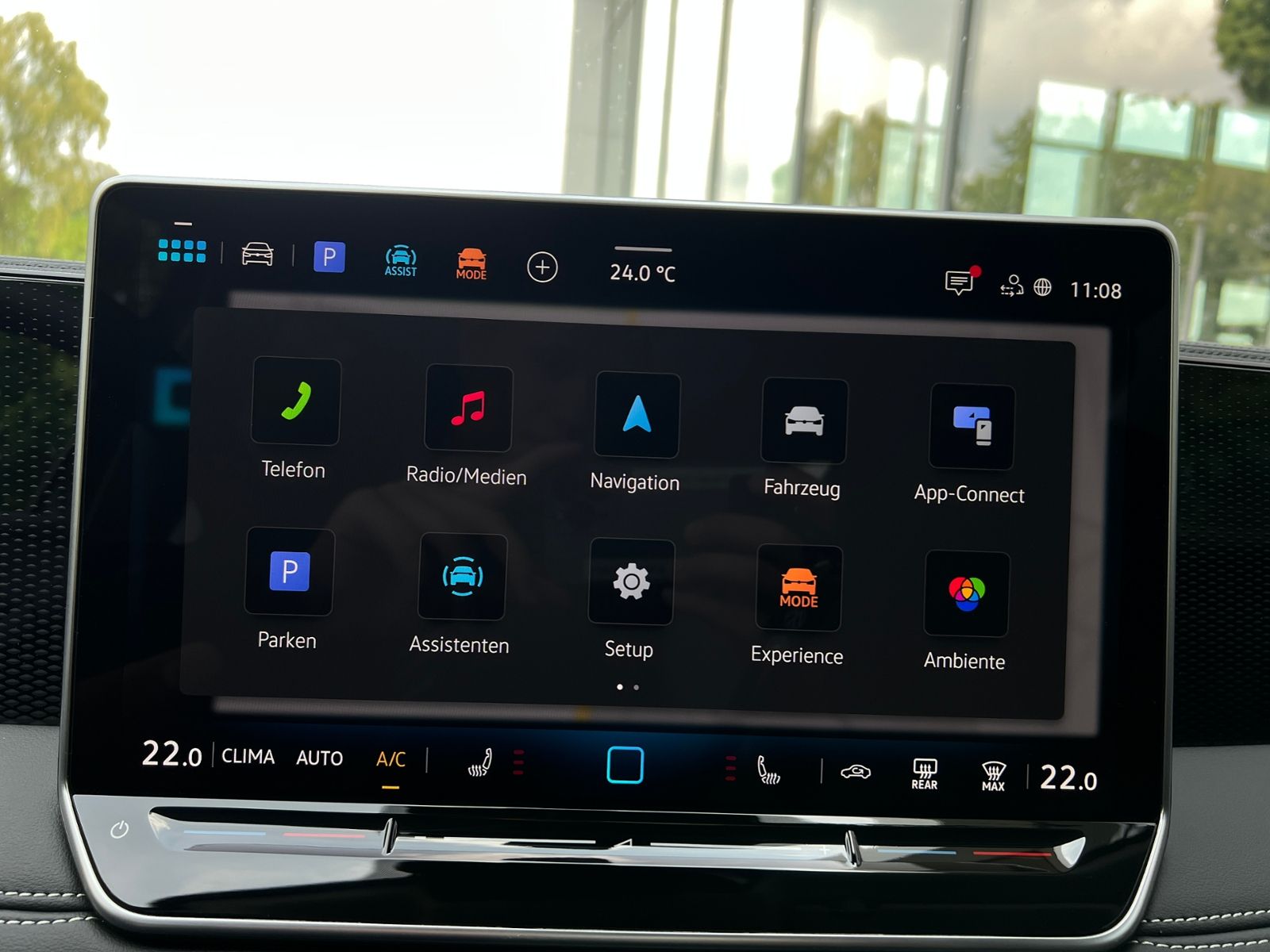Fahrzeugabbildung Volkswagen Tiguan  ENERGY 2.0 TDI DSG *AHK, Navi, Ganzjahre