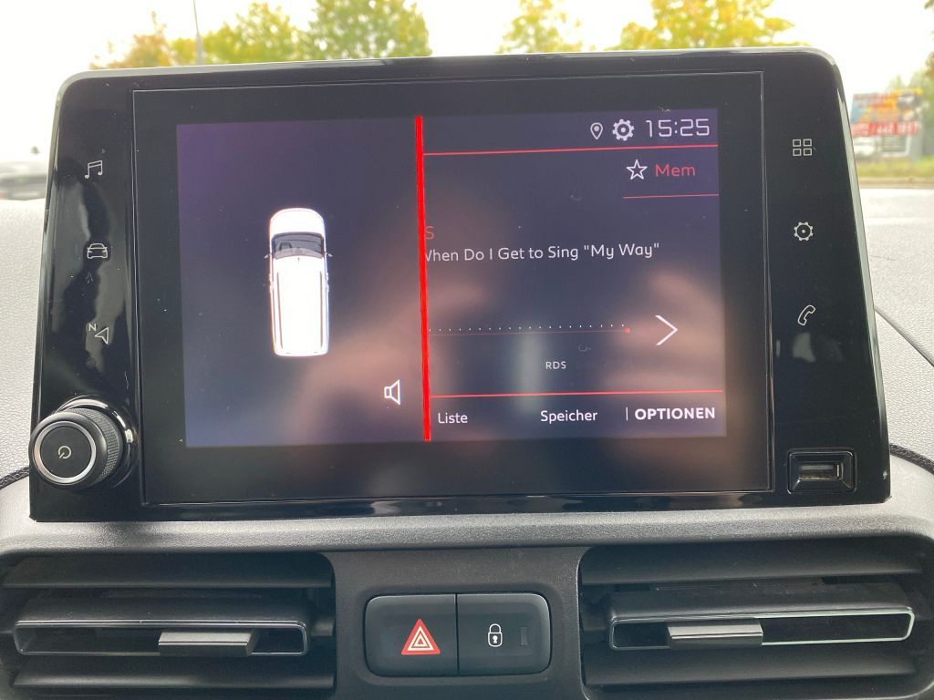 Fahrzeugabbildung Citroën Berlingo XL Benzin 110 FEEL *7-Sitzer*AZV*SHZ*